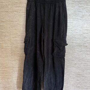 Women's Mid-Rise Wide Leg Baggy Cargo Sweatpants - Wild Fable